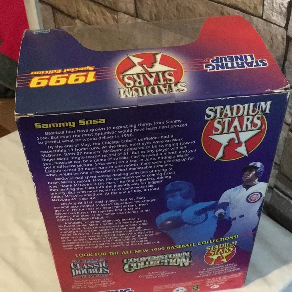 Stadium Stars Sammy Sosa Figure